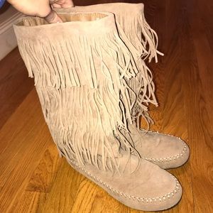 Fringe Moccasin Boots